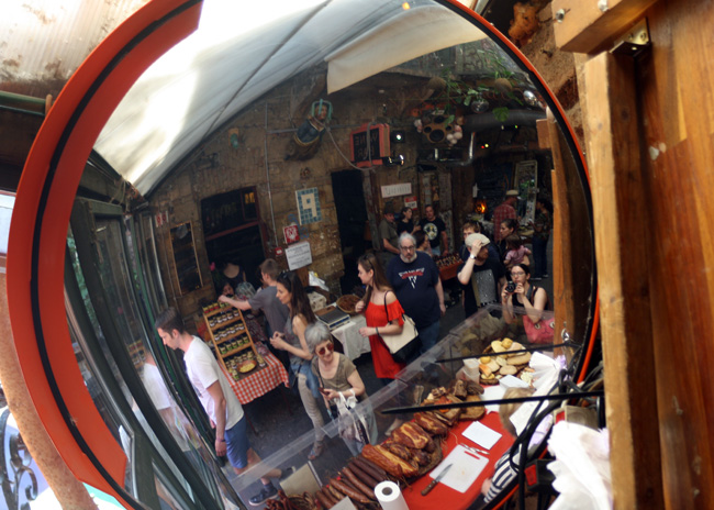 Reflecting on the Szimpla Kert Farmers Market