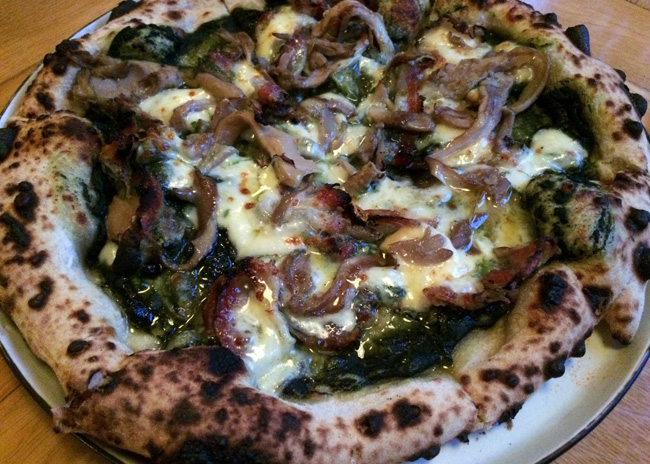 Pizza at Baest