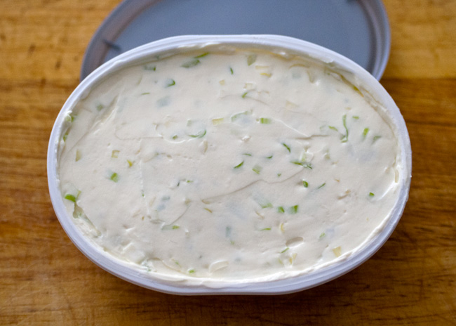 scallion cream cheese